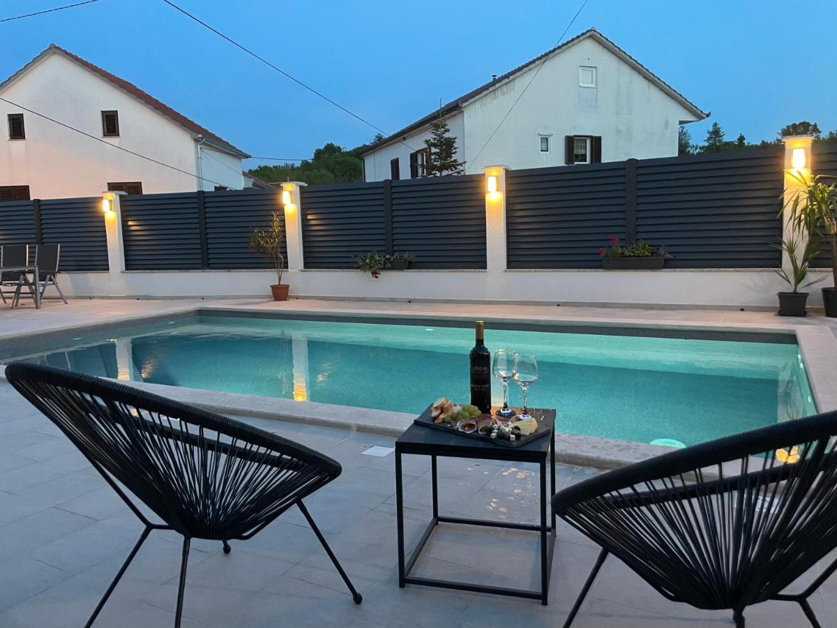 Water Spring Villa Hrvace Exterior foto